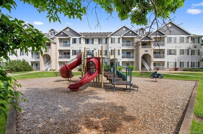 Building Photo - 15700 E Jamison Dr