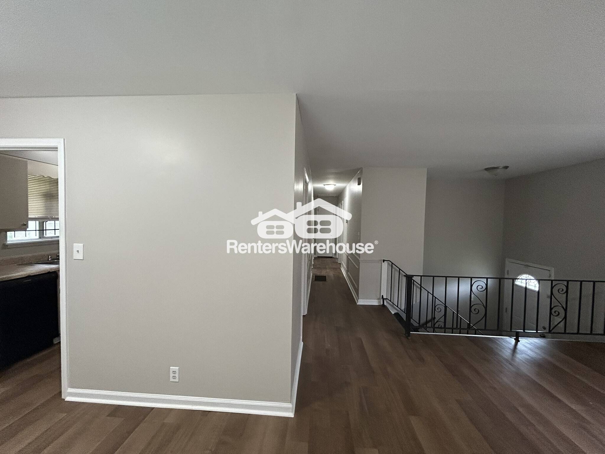 Building Photo - 2321 Stonewood Dr