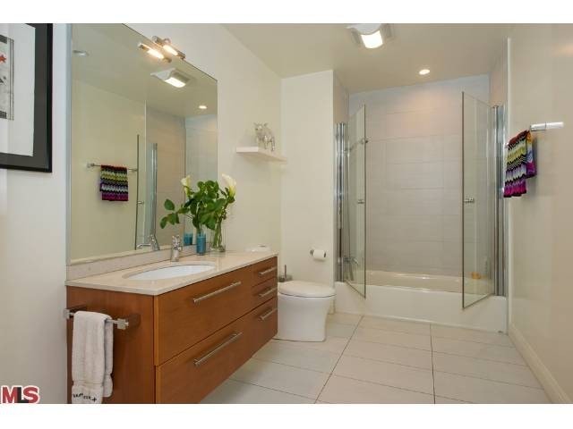 Bathroom 2 - 8121 Norton Ave