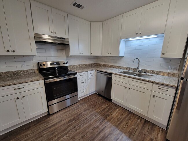 Building Photo - 4137 US-301