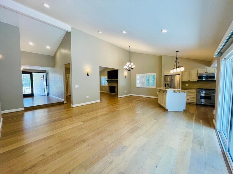 Building Photo - 1080 Finrod Ct