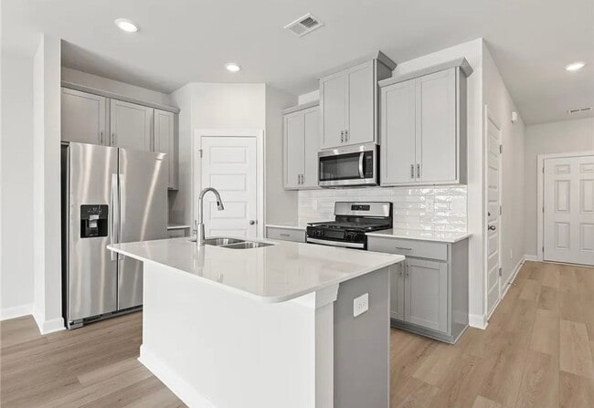 Building Photo - Brand New 3/2.5 Move In Ready Now!