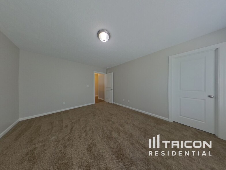 Building Photo - 551 Bunchgrass St