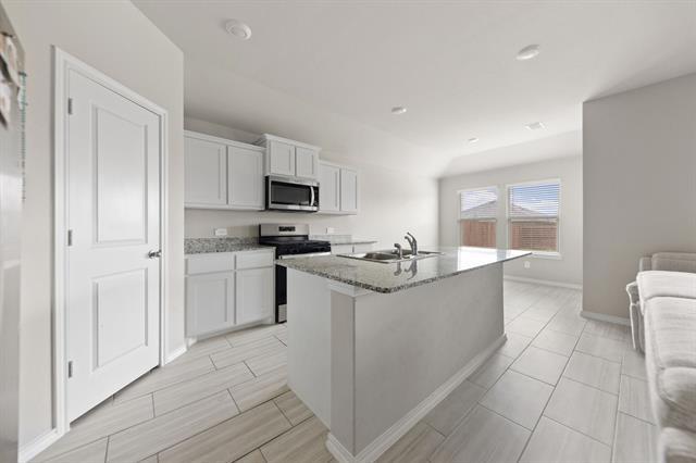 Building Photo - 752 Cedarbrook Dr