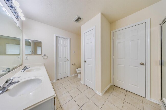 Building Photo - 3338 Atherton Canyon Ln
