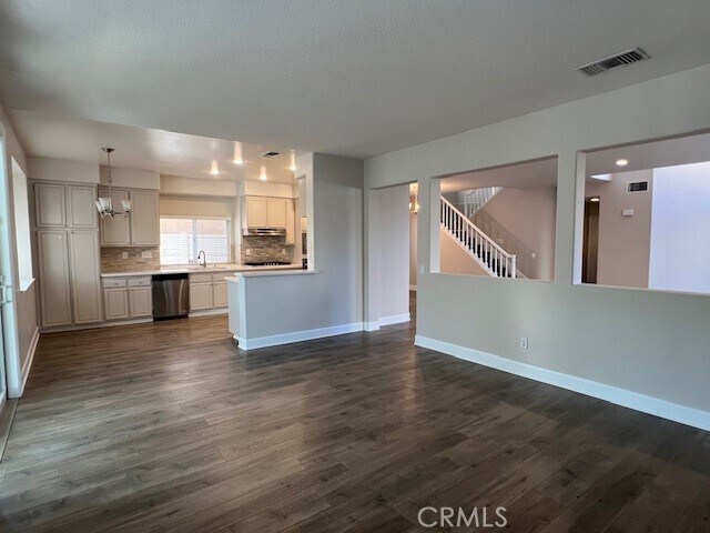 Building Photo - 14697 Willow Creek Ln