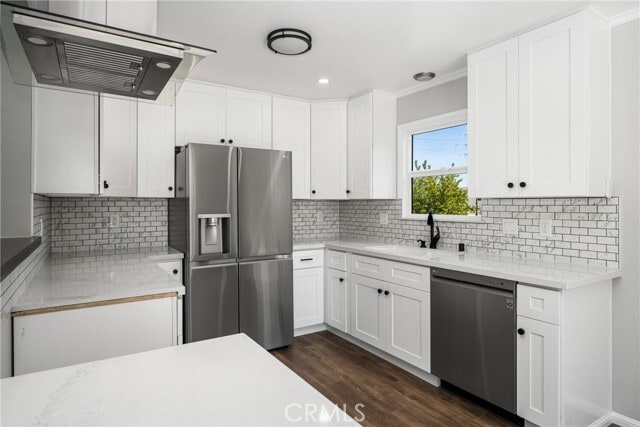 Building Photo - 201 E 16th St