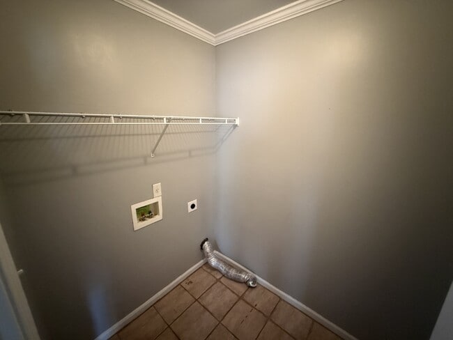 Building Photo - 6843 Wrigley Dr