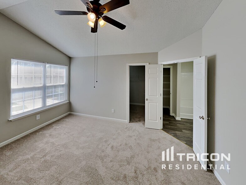 Building Photo - 5040 Liberty Hall Cir