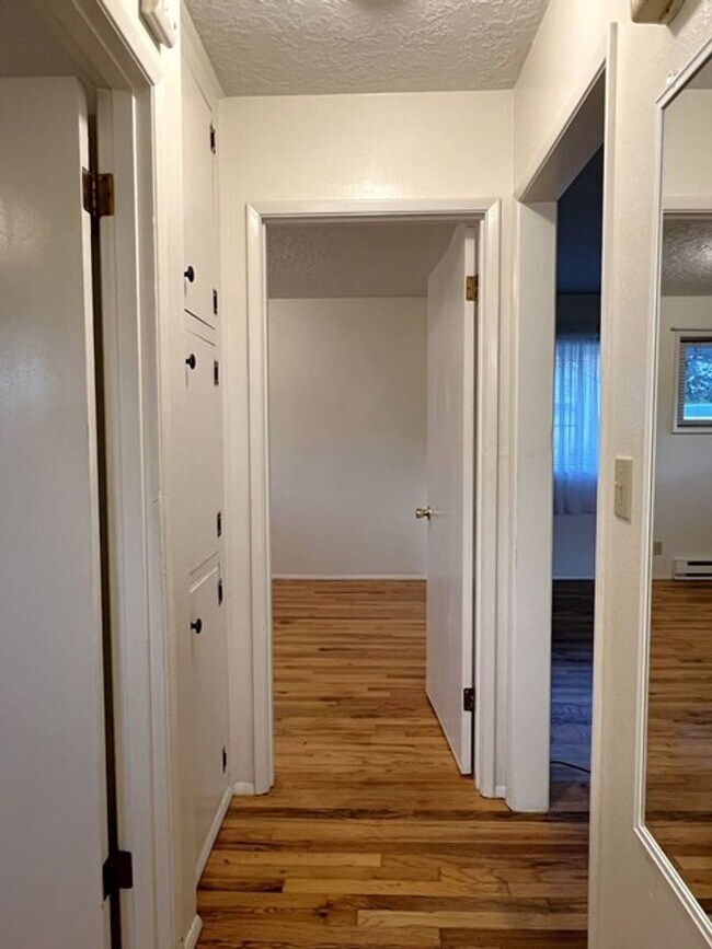 Building Photo - haym01*