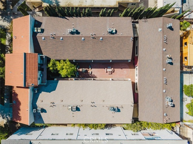 Building Photo - 1043 Thompson Ave