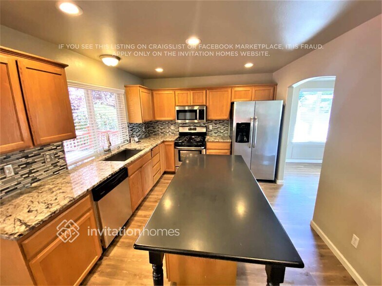 Building Photo - 1601 58th Ave Ct N E