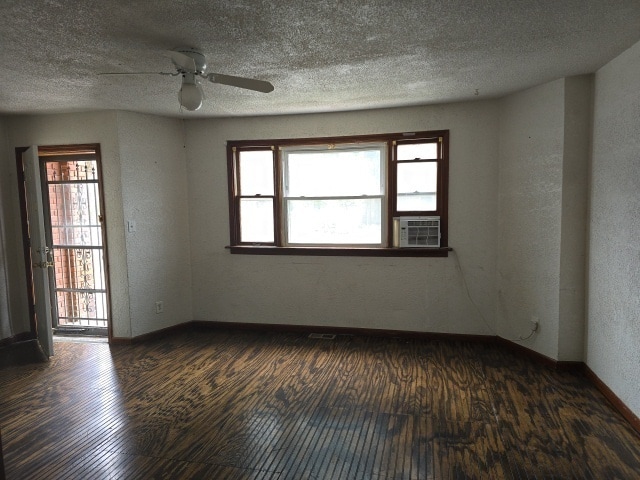 Building Photo - 348 N Hardesty Ave
