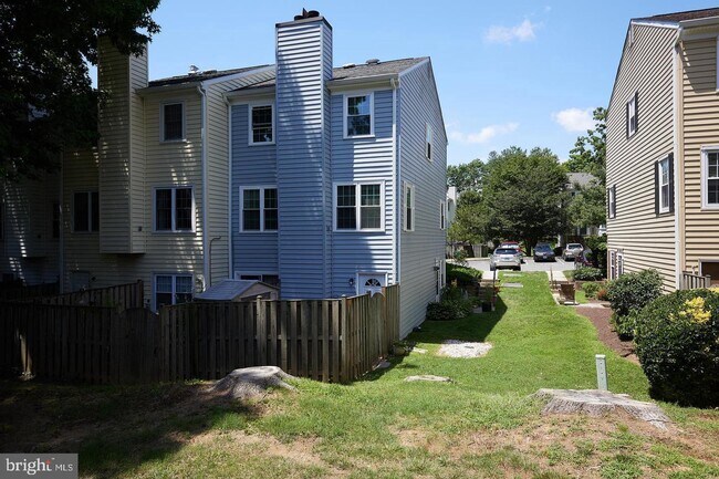 Building Photo - 124 Barnsfield Ct