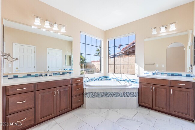 Building Photo - 13358 N 101st Pl