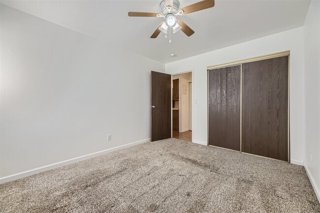 Building Photo - 5995 W Hampden Ave