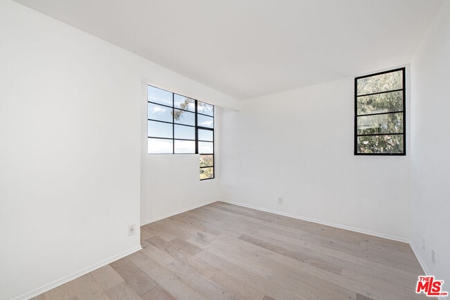 Building Photo - 29235 Heathercliff Rd