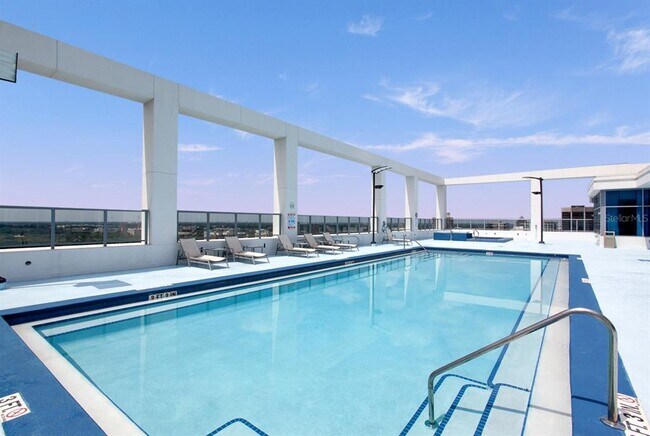 Building Photo - 260 S Osceola Ave