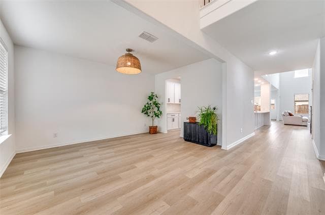 Building Photo - 1707 Emilia Dr