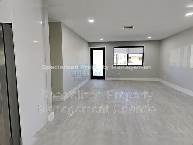 Building Photo - 539 S Keech St