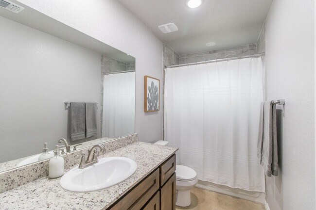 Building Photo - "Charming 3-Bedroom Retreat with 2 Baths and 1,760 Sq Ft of Comfort in Copperas Cove!"