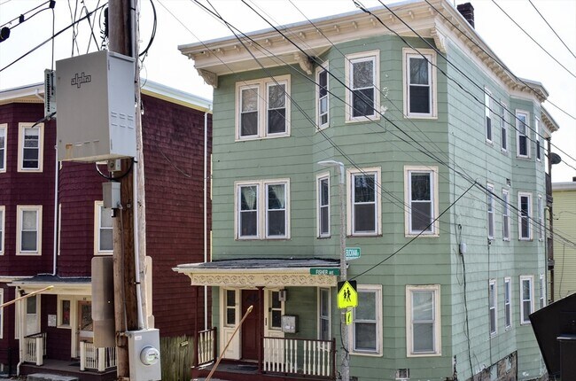 Building Photo - 90 Fisher Ave