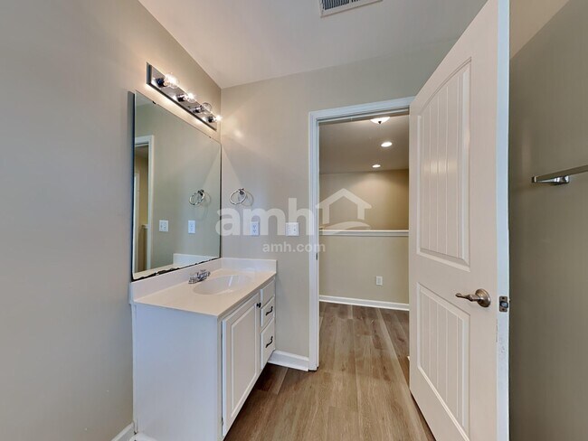 Building Photo - 138 Kimberton Ave