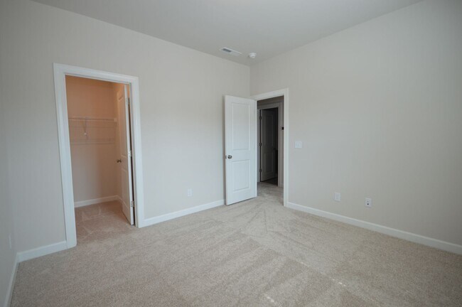 Building Photo - 7805 Sofiana Ave