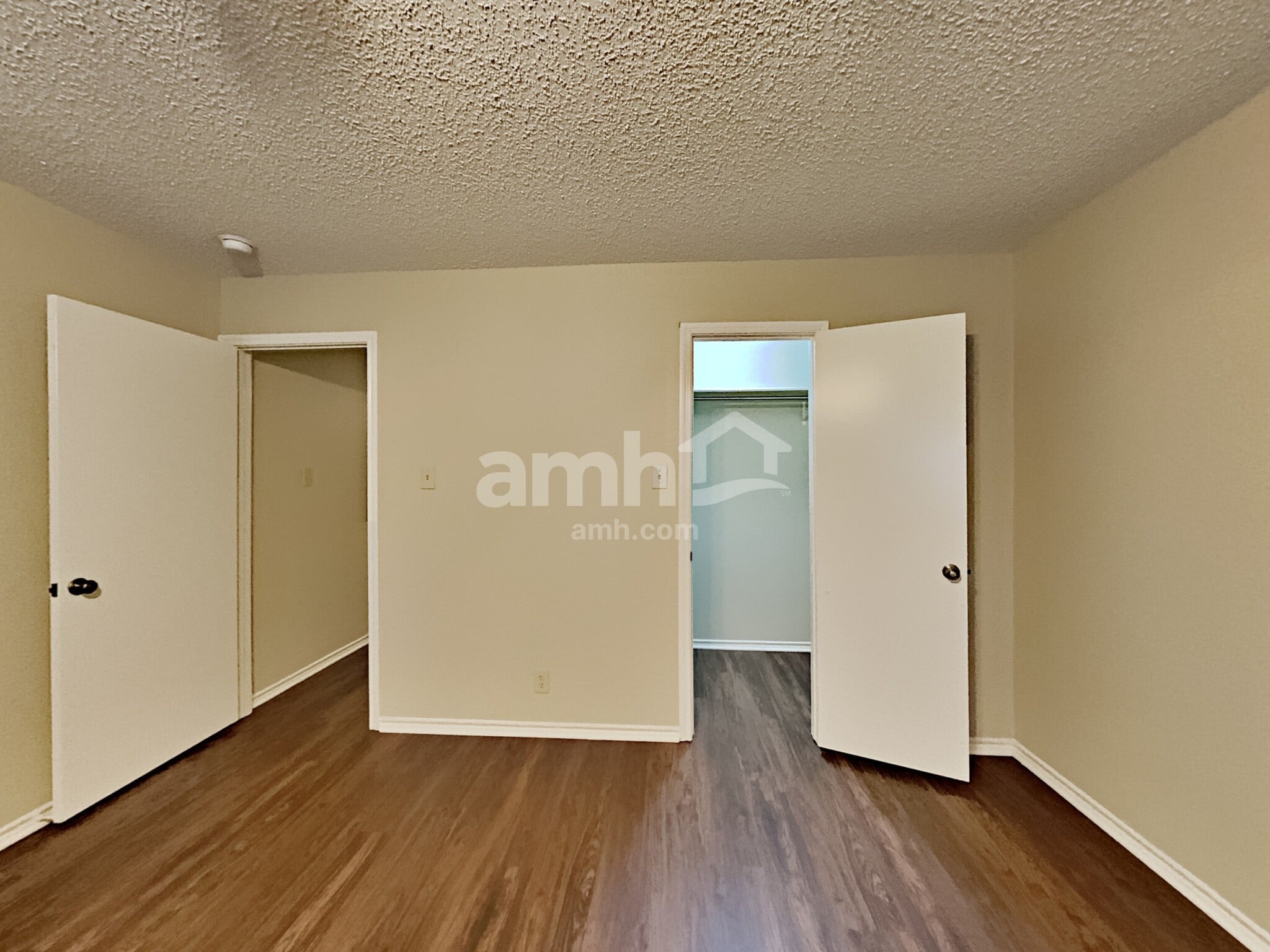 Building Photo - 6322 Regency Ct