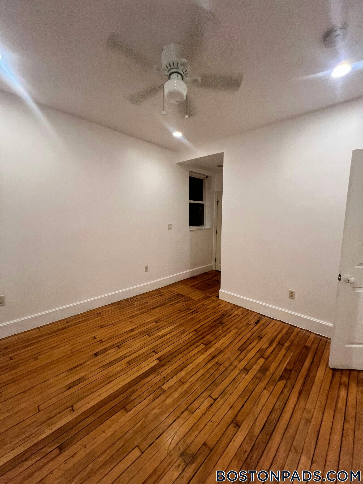 Building Photo - 1 Centre St Ter