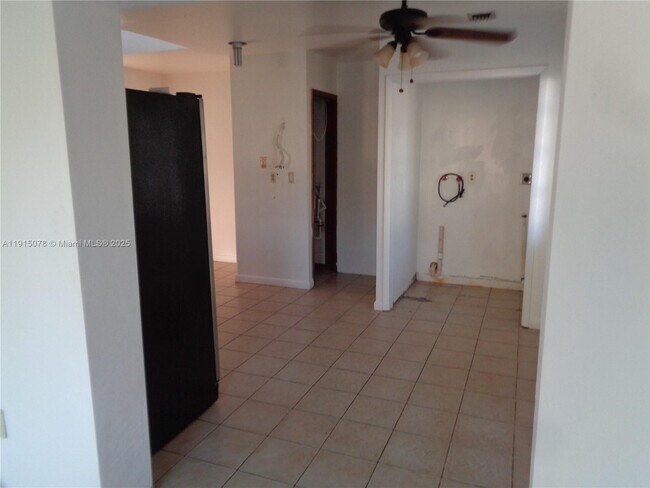 Building Photo - 32970 SW 210th Ave