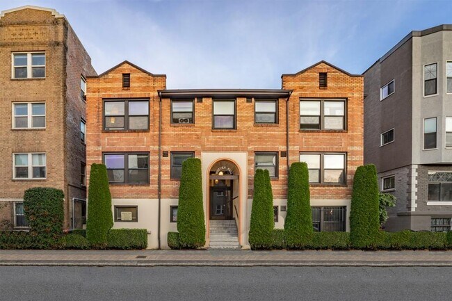 Building Photo - Whittier Hall Apartments