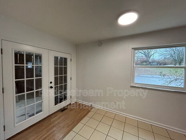 Building Photo - 1519 Woodley Rd