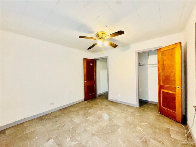 Building Photo - 1601 Redwood Ave