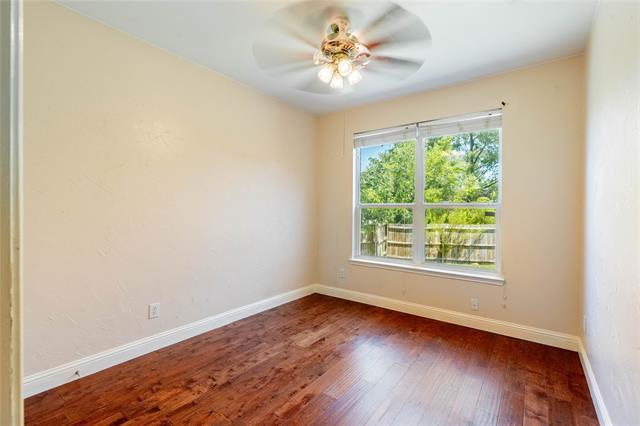 Building Photo - 5910 Dustin Trl