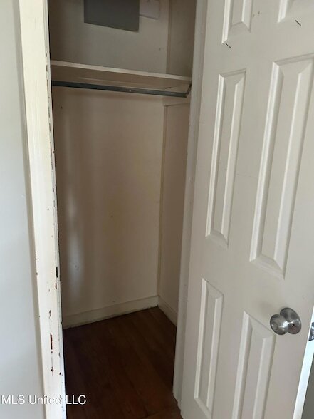 Building Photo - 3564 Cowan Pl