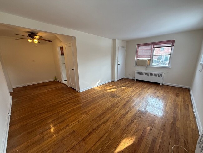 Building Photo - 194-01 37th Ave