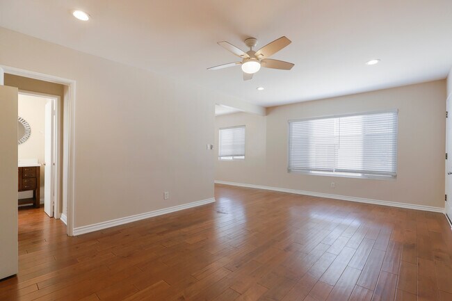 Living room toward dining area - 2516 Voorhees Ave