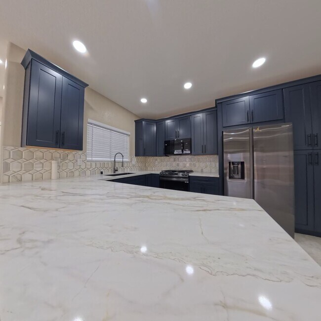 Building Photo - 8725 W Flamingo Rd