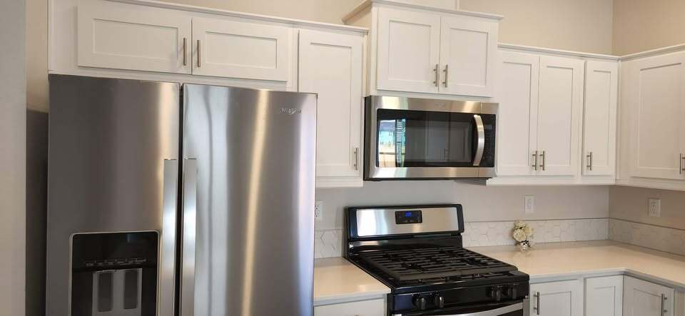 Building Photo - 2215 Livesay Ln