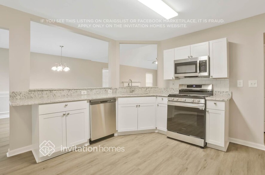 Building Photo - 1004 Ardwick Ct SE