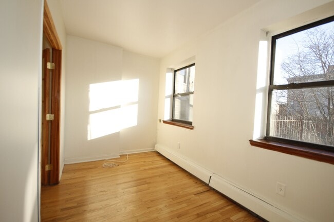 Building Photo - 4 W 130th St