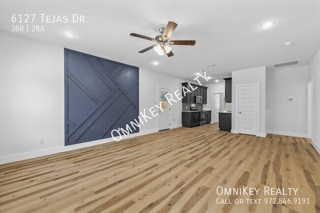 Building Photo - 6127 Tejas Dr