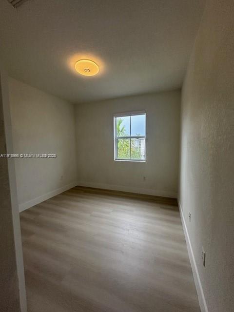 Building Photo - 1405 SE 26th Ter