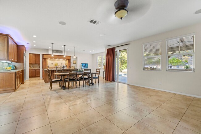 Building Photo - Luxurious 5-Bedroom Pool Home with Solar &...