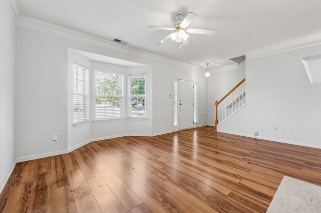 Building Photo - 115 Benfield Cir SE