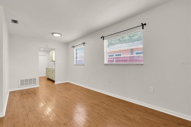 Building Photo - 1720 53rd St S