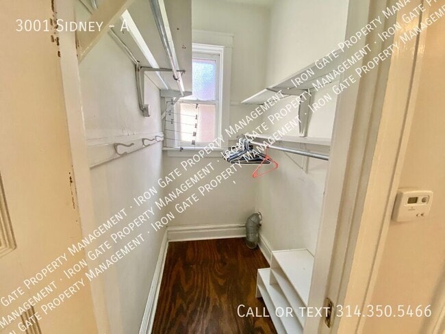 Building Photo - 3001 Sidney-A