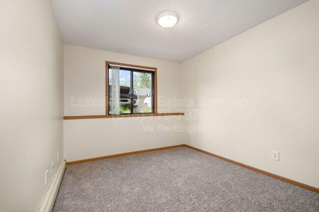 Building Photo - 2914 Earle Ave SW