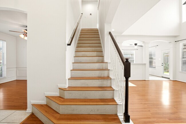 Building Photo - 3906 Tigris Ridge Dr